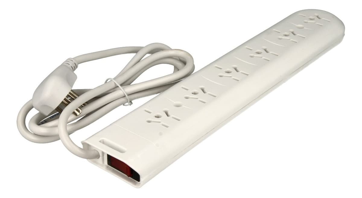 Zapatilla 220V Con Interruptor 6 Tomas 1.50 Mts Netmak